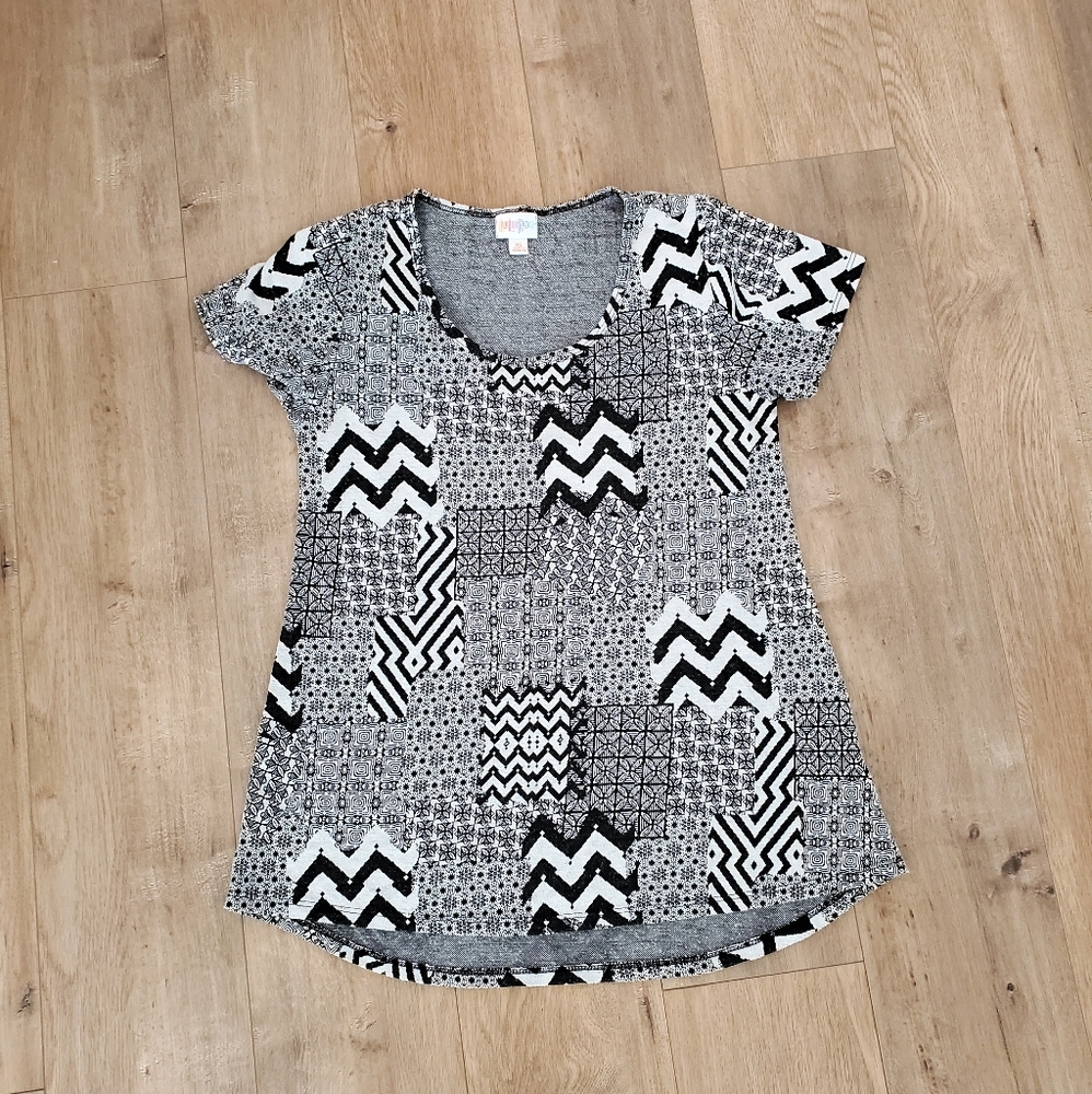 Lularoe top